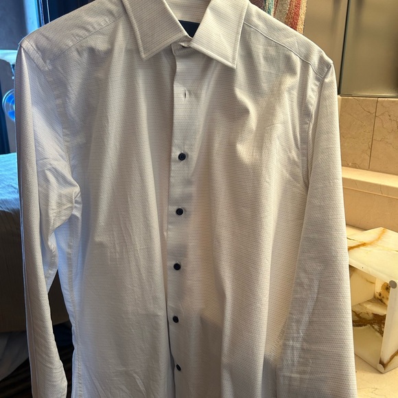 David Donahue blue button down